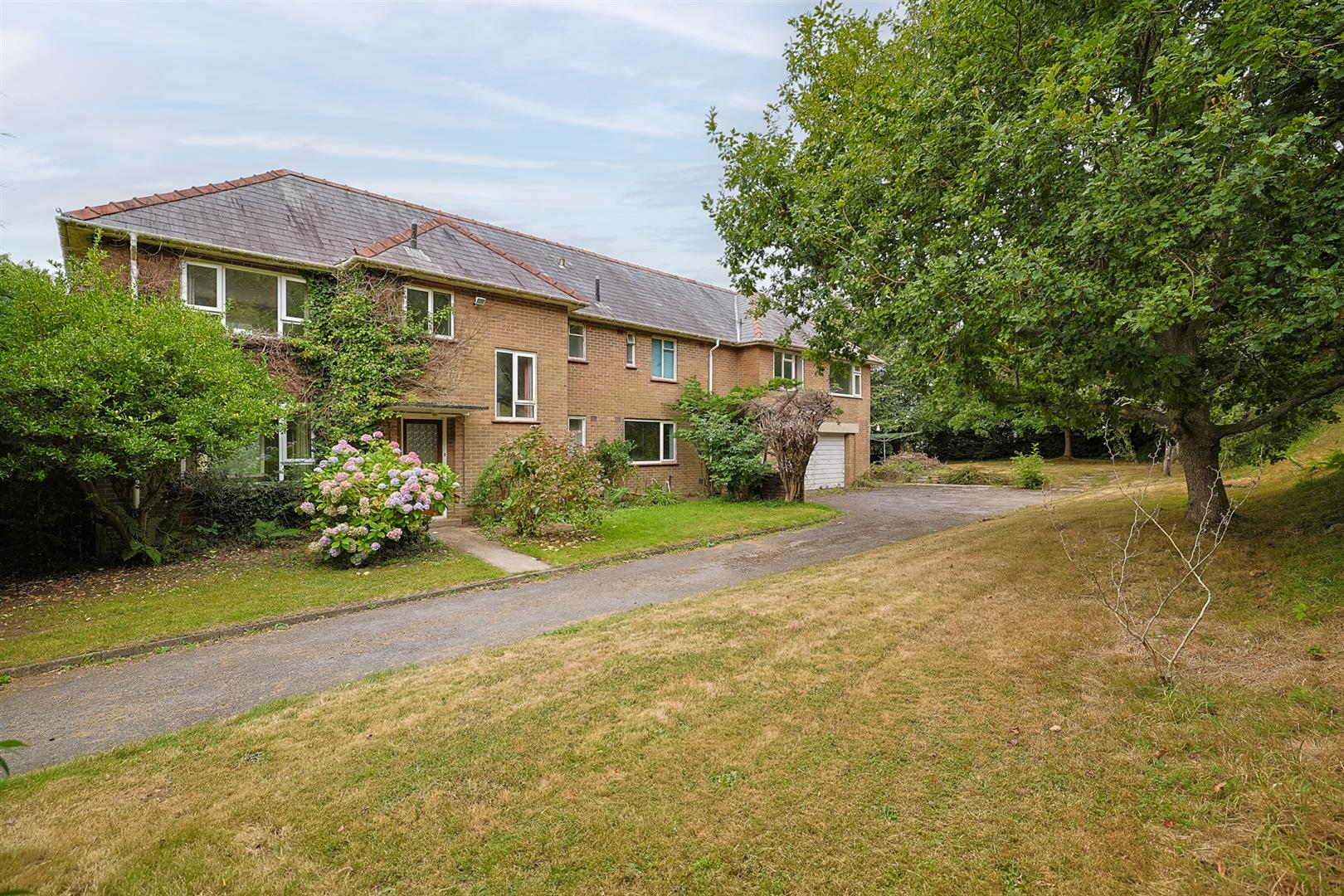 Fairways, 22, Ar Y Bryn, Pembrey, Burry Port, SA16 0AX